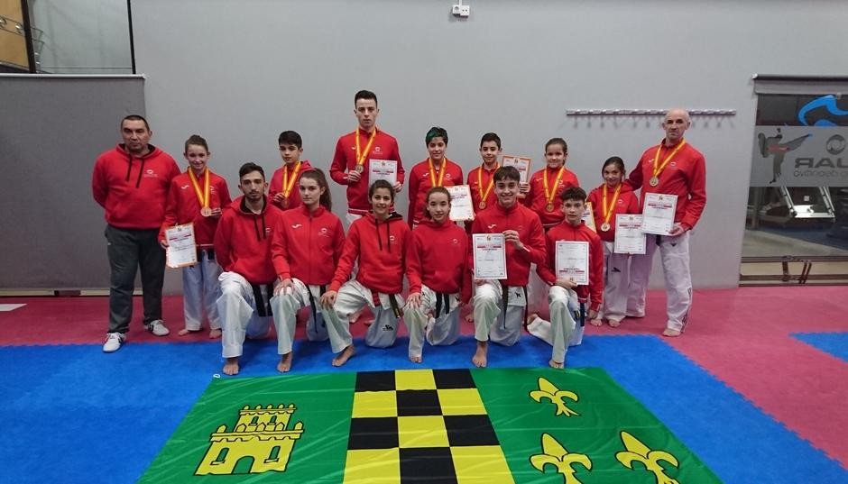  O Boudsport de Ordes regresa do Campionato de España de Clubs de Taekwondo con oito medallas