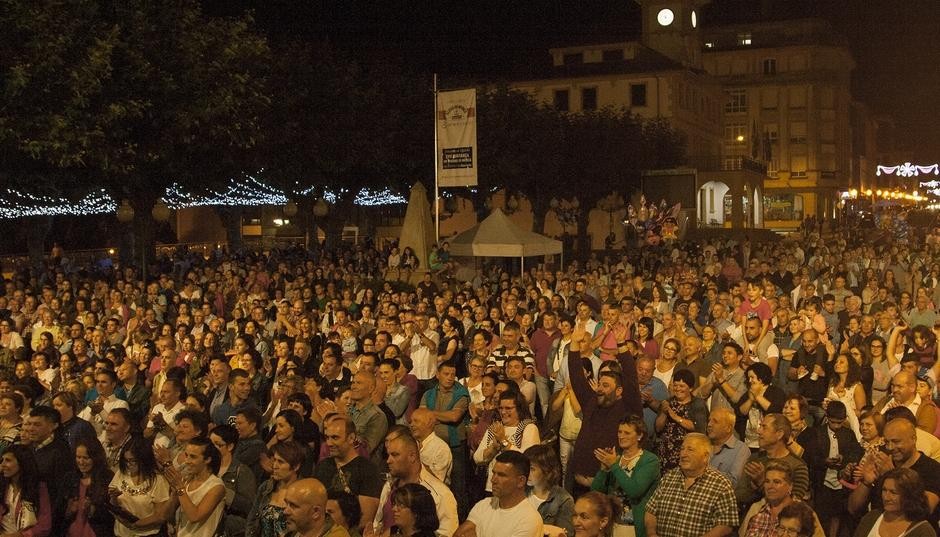 Treixadura e Ritmo Galego pechan as festa de Ordes  cos mellores sons tradicionais