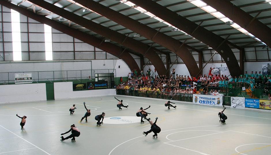  370 patinadores e patinadoras de 15 equipos danse cita no IV Trofeo Concello de Ordes de Patinaxe Grupos Show 