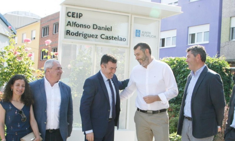 O Conselleiro de Educación visita o CEIP Castelao