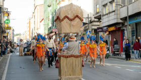 A dama dos 1823 corchos, Érase unha vez, Cascanueces de Campomaior e Viaxando polo mundo, os mellores disfraces do Sábado de Piñata en Ordes