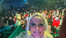 Luns de Entroido en Ordes ao ritmo de Leticia Sabater 