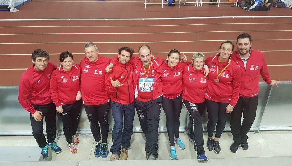 Os másters do Club Atlética A Silva-Ordes regresan con seis metais do Campionato de España de Pista Cuberta