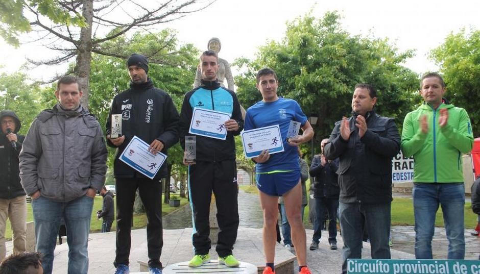 O ordense David Santos Domínguez gaña a IV Carreira Pedestre de Frades