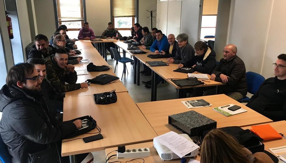 Clausura dos cursos de prevención de riscos en construción e en traballos de albanelería