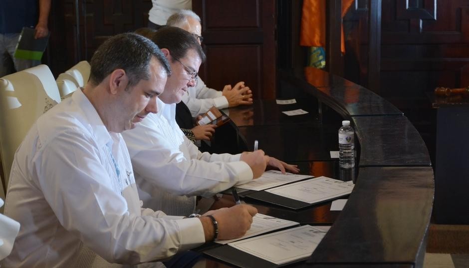 Ordes e Veracruz asinan o seu irmandamento