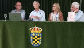 O Museo do Traxe arroupa a presentación do libro As vellas de Mens