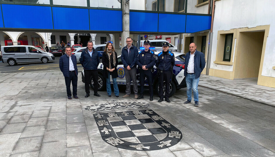 A Xunta colabora na adquisición dun vehículo eco para a Policía Local de Ordes cunha achega de 30.000€