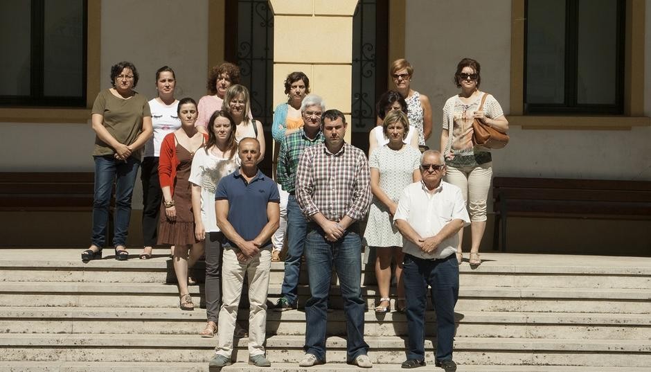 Minuto de silencio en Ordes en sinal de repulsa  ao atentado de Niza