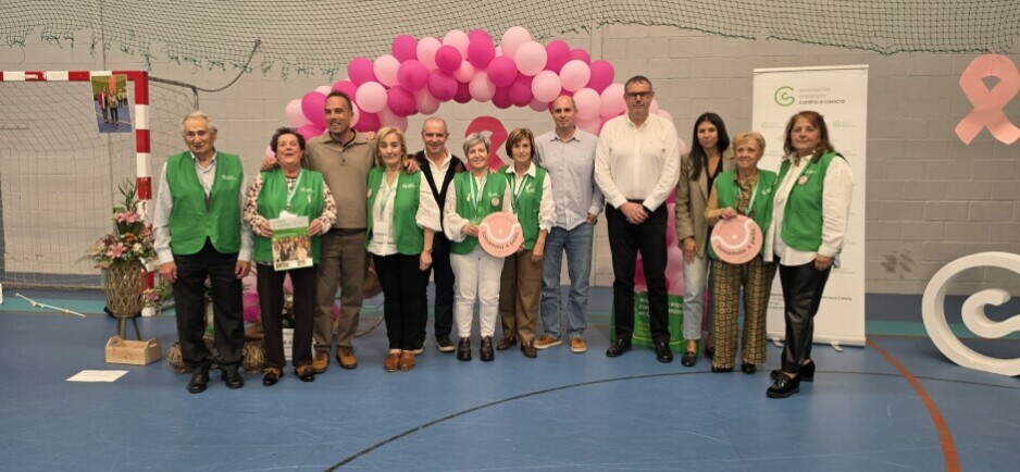 19 outubro 2026 A comida solidaria da AECC de Ordes reúne a 380 persoas para apoiar a investigación