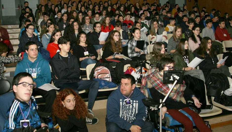 Apoio de Susana López Abella ao I Congreso Escolar pola Igualdade organizado polo IES Maruxa Mallo