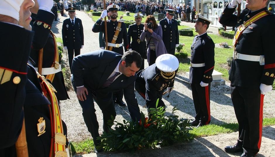 Homenaxe ao Soldado Lois no Día de Todos os Santos 