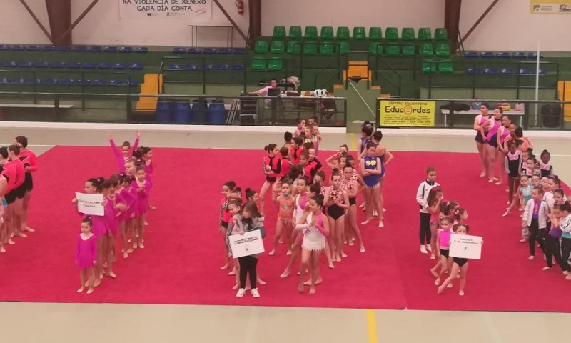 130 ximnastas participan na III Exhibición de Ximnasia Rítmica Ordes