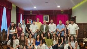 O Concello de Ordes rendeu esta maña unha homenaxe ao alumnado distinguido cos Premios MEGAU ou con Matrículas de Honra