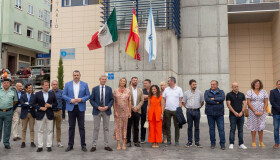 O presidente da Xunta visitou o novo centro sociocomunitario Isabel Zendal en Ordes.